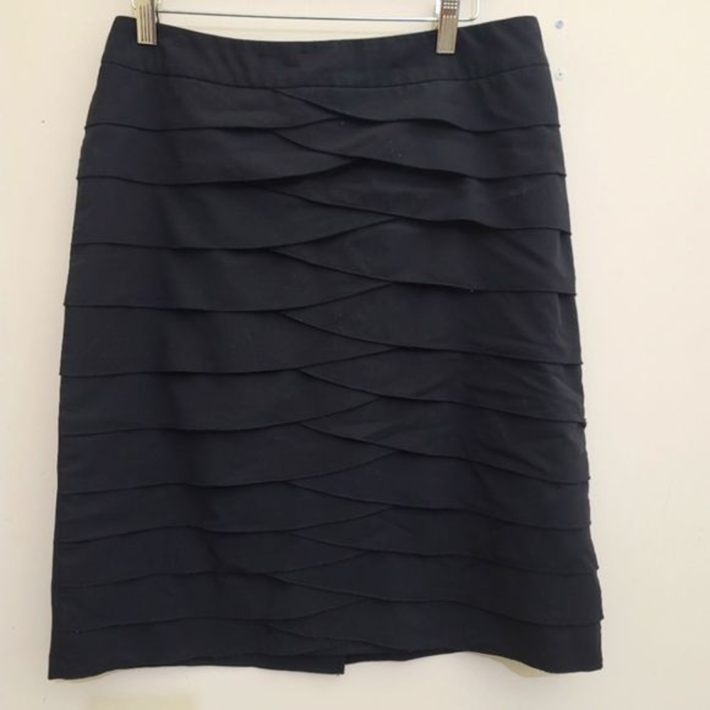 LARRY LEVINE size 8 Pencil Skirt Tiered Stretch Career Office Work Black